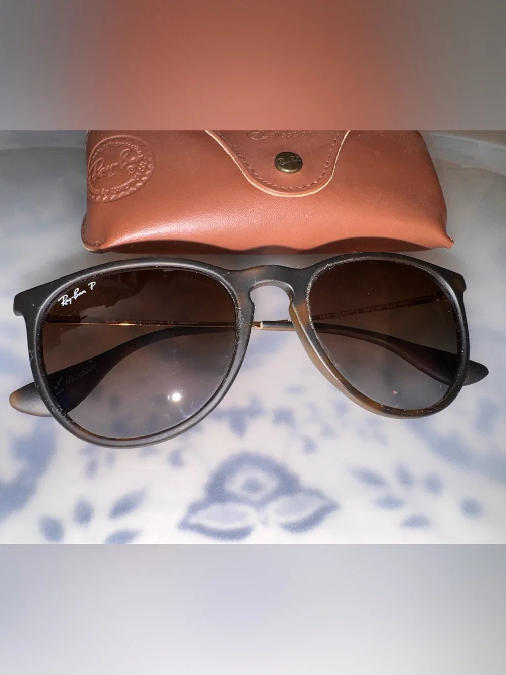 Ray-Ban classic ray